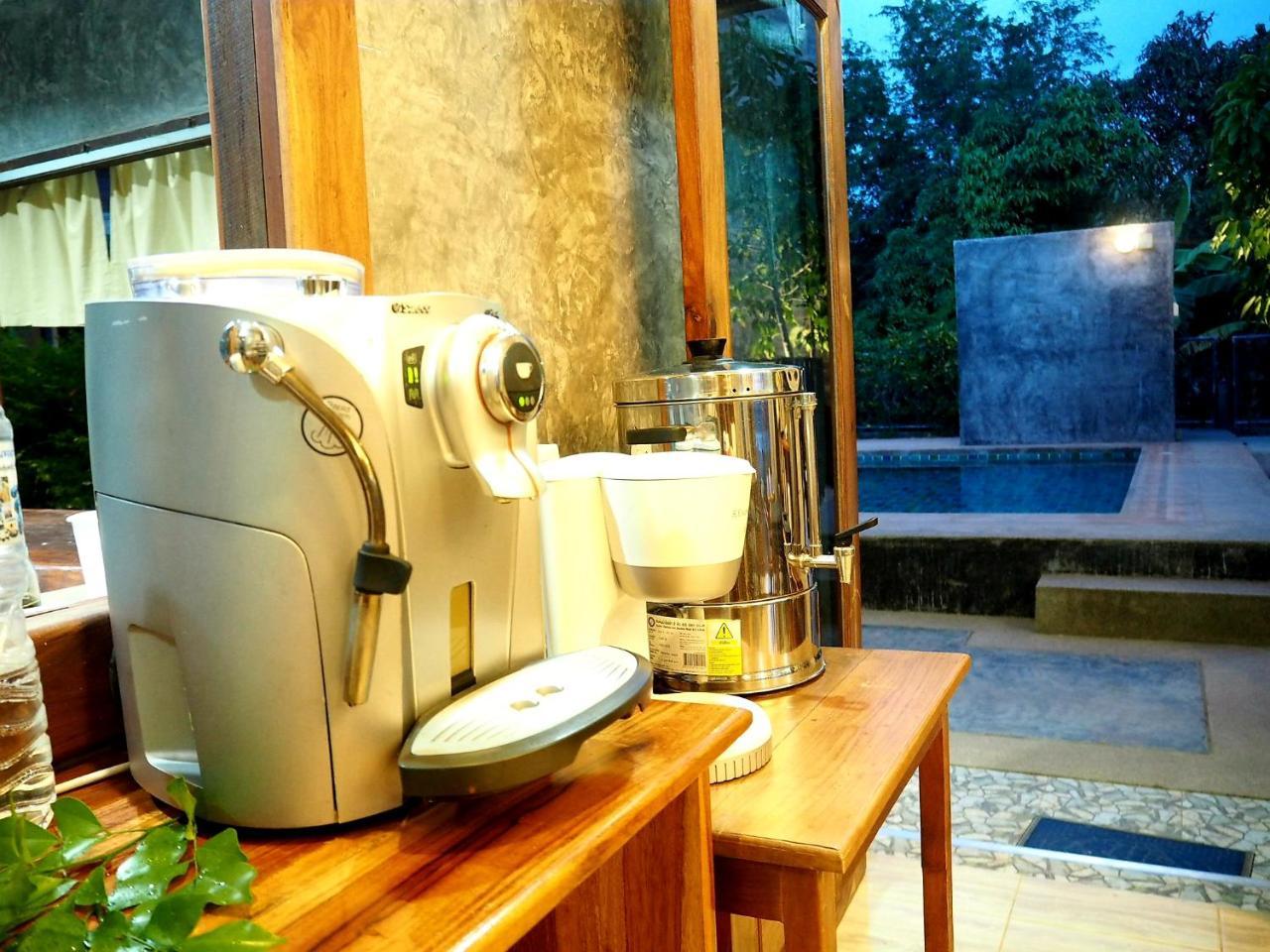 Nawiengkaeriverview Resort Mukdahan Luaran gambar