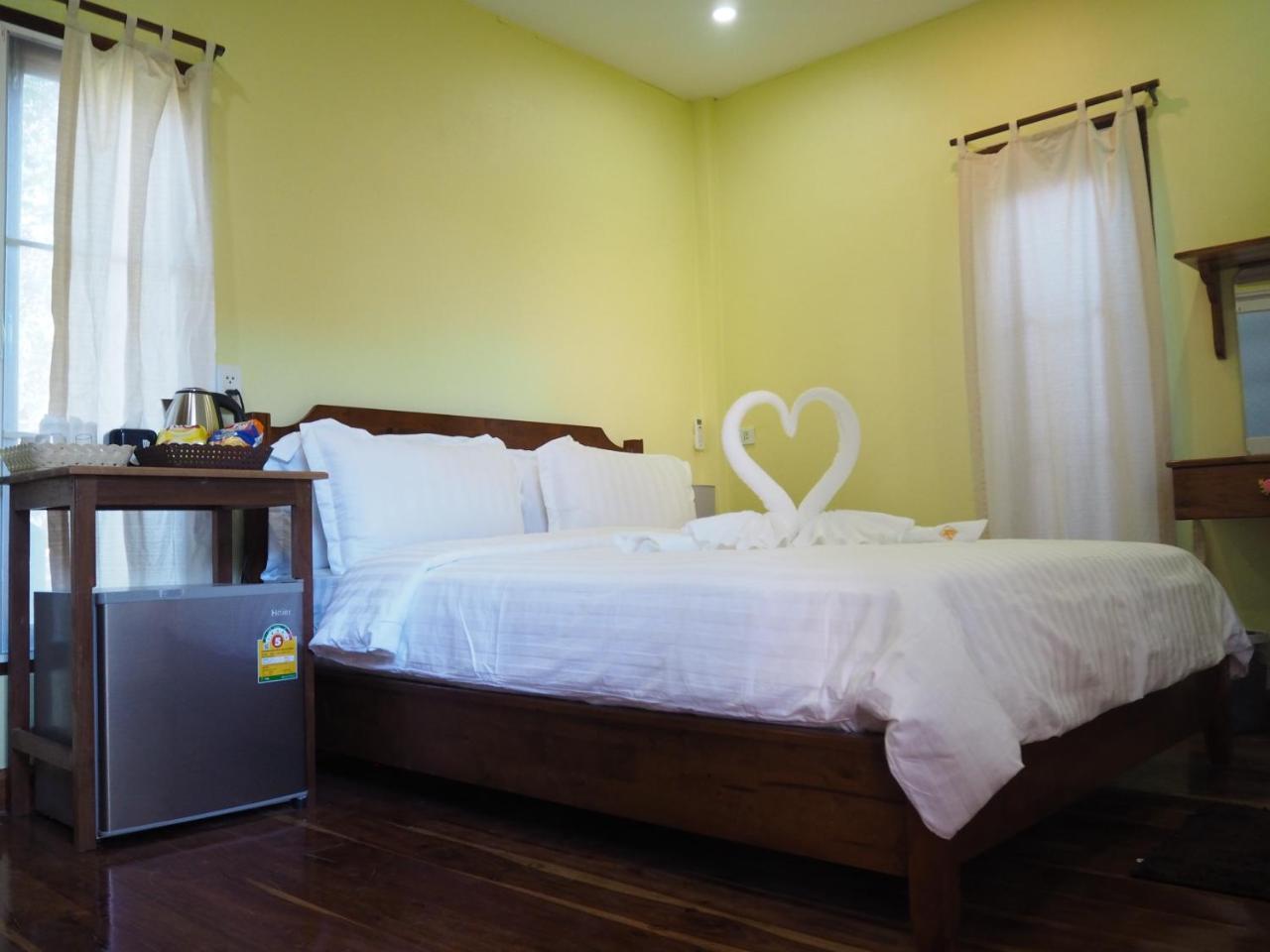 Nawiengkaeriverview Resort Mukdahan Luaran gambar