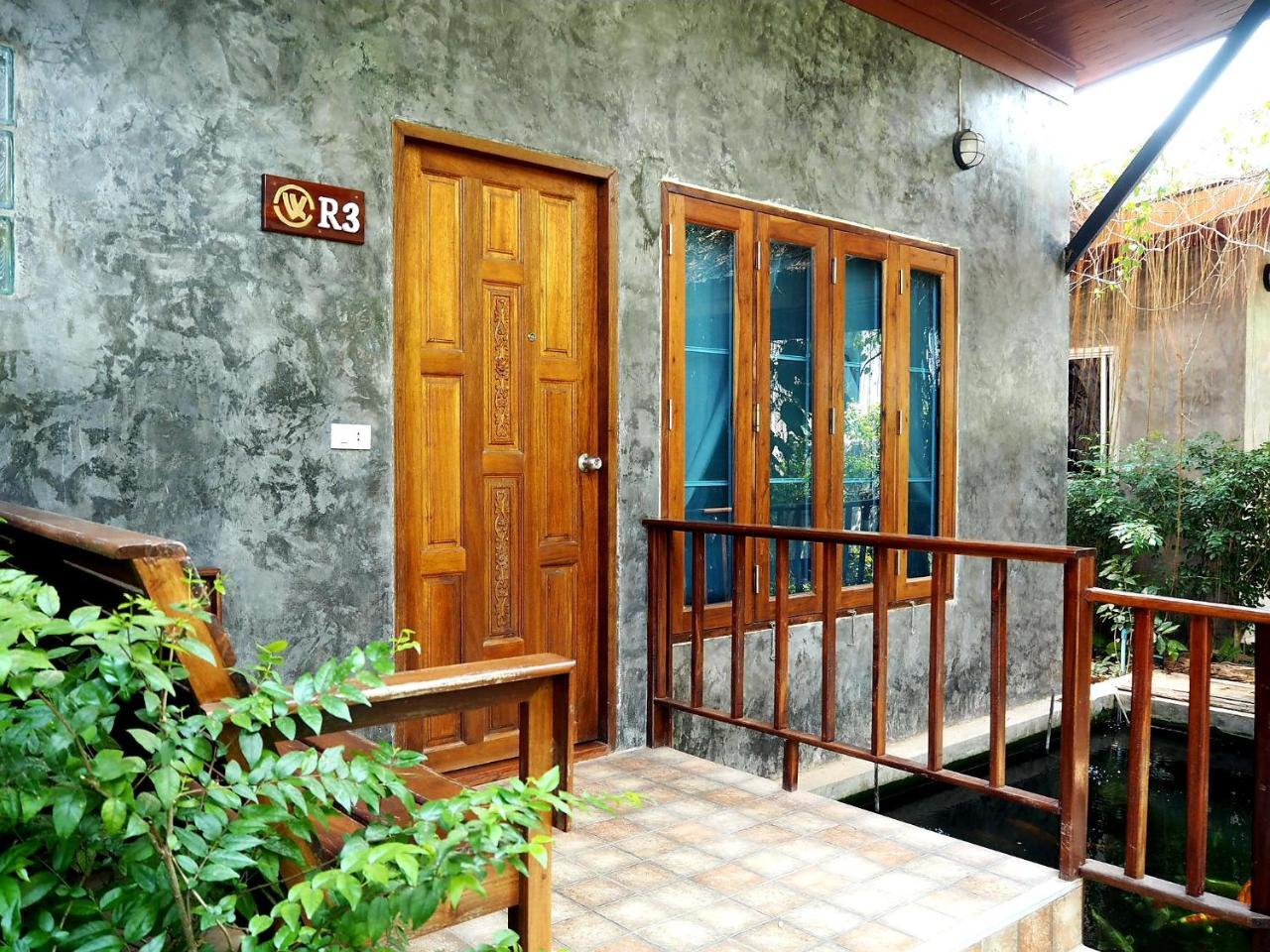 Nawiengkaeriverview Resort Mukdahan Luaran gambar