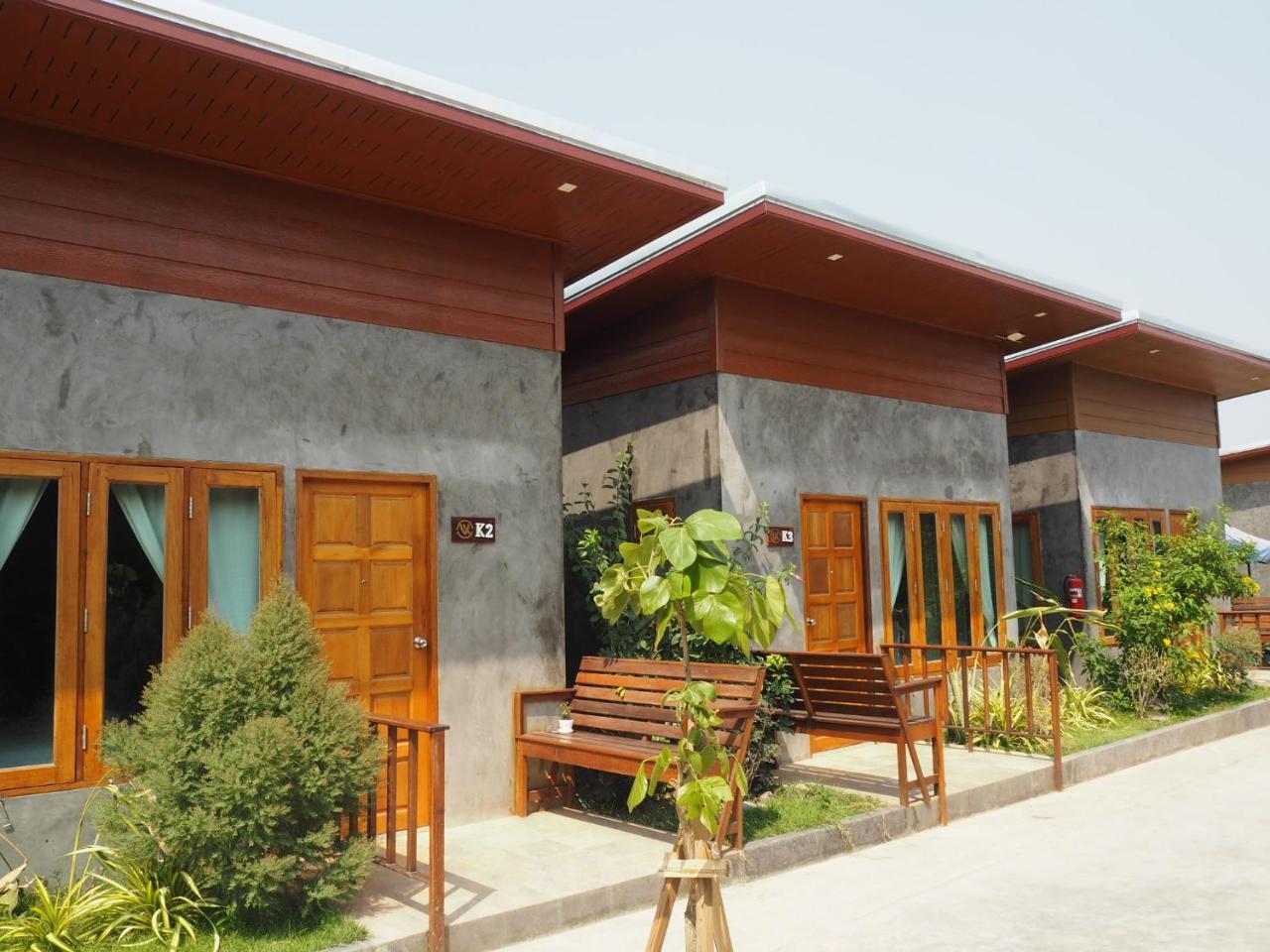 Nawiengkaeriverview Resort Mukdahan Luaran gambar