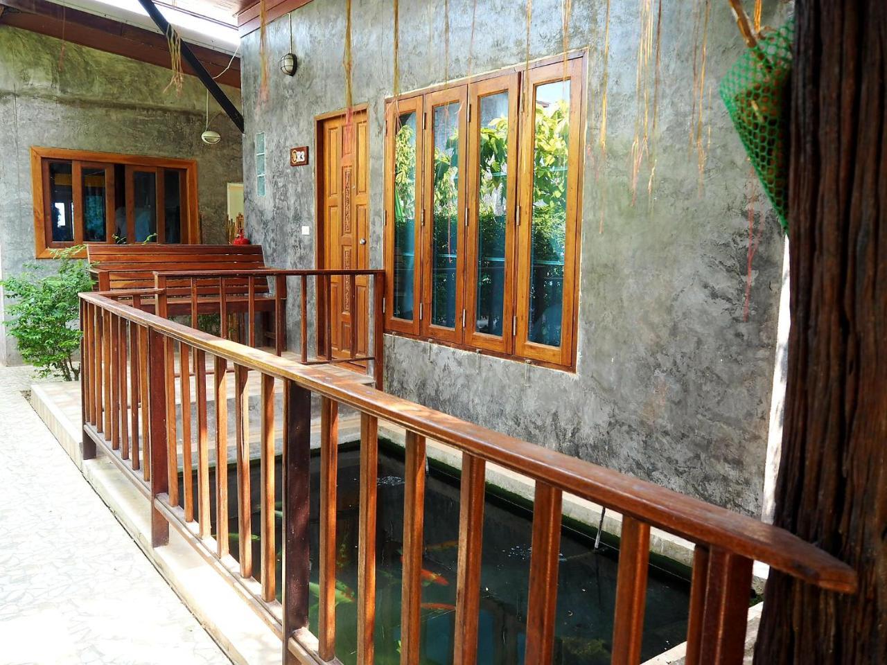 Nawiengkaeriverview Resort Mukdahan Luaran gambar
